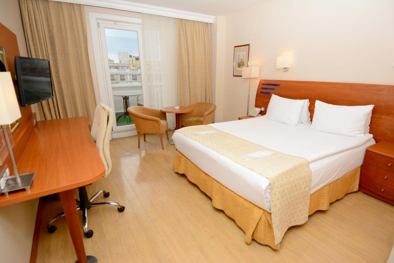 Holiday Inn Istanbul City By Ihg Eksteriør bilde A typical hotel room