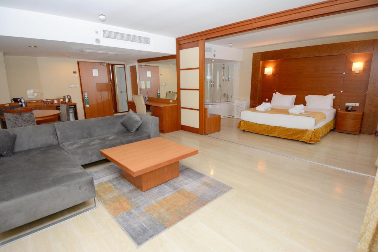 Holiday Inn Istanbul City By Ihg Eksteriør bilde Suite